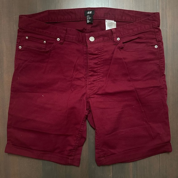 H&M Other - H&M Burgundy Red Bermuda Shorts Waist Size 36
Stretch, comfortable